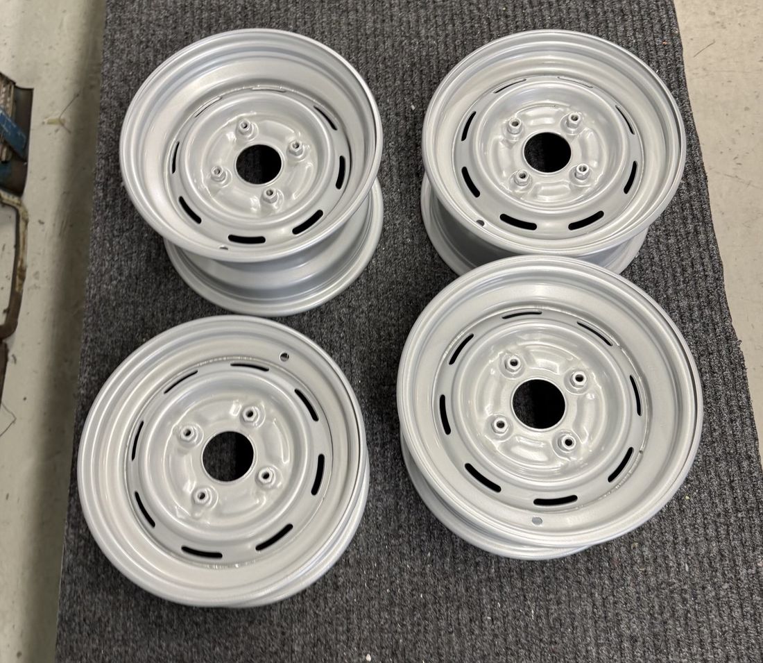 Wheel silver rims